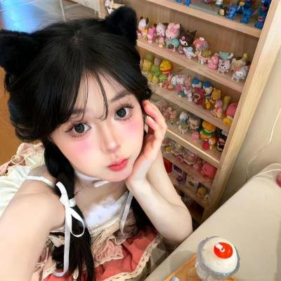 孔雀圣使请动心
